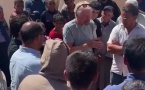 هذا هو رجل الاعمال البريطاني الذي انتقل بنفسه إلى منطقة الحوز