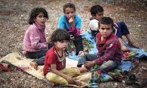 يفترشون الأرض ويلتحفون السماء يفترشون الأرض ويلتحفون السماء