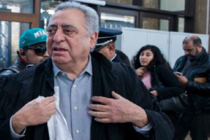 القضاء يدين بـ3 سنوات حبسا نافذا لوزير حقوق الإنسان السابق محمد زيان