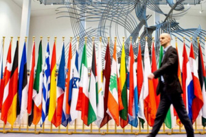 إسبانيا تسعى لاحتضان القمة الأورو متوسطة إسبانيا تسعى لاحتضان القمة الأورو متوسطة