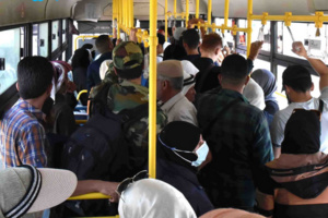 فصل الشتاء وازدحام وسائل النقل العمومية فصل الشتاء وازدحام وسائل النقل العمومية