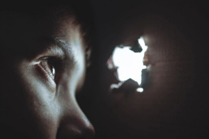 مرض الرهاب الاجتماعي يعصف إلى دائرة العزلة والوحدة مرض الرهاب الاجتماعي يعصف إلى دائرة العزلة والوحدة