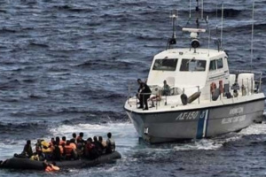 البحرية الملكية تنقذ 270 مهاجرا سريا من الغرق