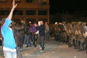 شغب المهاجرين الأفارقة بالقرب من محطة ولاد زيان شغب المهاجرين الأفارقة بالقرب من محطة ولاد زيان