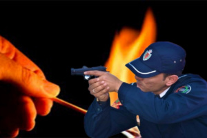 تفكيك شبكة لترويج المخدرات والمؤثرات العقلية تفكيك شبكة لترويج المخدرات والمؤثرات العقلية