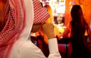 التغرير بالقاصرات وعرضهن على زبائن الجنس