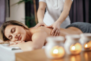 طقوس الحمام التقليدي العصري وأسرار البشرة طقوس الحمام التقليدي العصري وأسرار البشرة