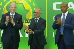 صاحب الجلالة الملك محمد السادس يعلن ترشح المغرب إلى جانب إسبانيا والبرتغال لاستضافة مونديال 2030 صاحب الجلالة الملك محمد السادس يعلن ترشح المغرب إلى جانب إسبانيا والبرتغال لاستضافة مونديال 2030