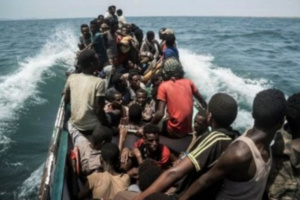 تفكيك شبكة إجرامية مختصة في تنظيم الهجرة والاتجار في البشر بالحسيمة تفكيك شبكة إجرامية مختصة في تنظيم الهجرة والاتجار في البشر بالحسيمة