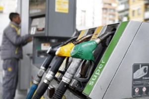 زيادات تطال سعر "الغازوال" بالمغرب خلال الأسابيع المقبلة زيادات تطال سعر "الغازوال" بالمغرب خلال الأسابيع المقبلة