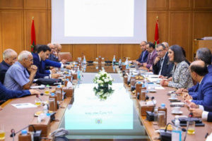 المعاشات التقاعدية : مبارزة صامتة بين الحكومة والنقابات العمالية المعاشات التقاعدية : مبارزة صامتة بين الحكومة والنقابات العمالية