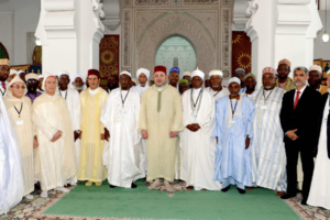 مؤسسة محمد السادس للعلماء الأفارقة تقدم مساعدات غذائية للأسر المعوزة بمالي مؤسسة محمد السادس للعلماء الأفارقة تقدم مساعدات غذائية للأسر المعوزة بمالي