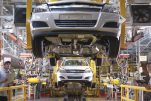 المغرب يعزز الاستثمارات الأجنبية في مجال صناعة السيارات المغرب يعزز الاستثمارات الأجنبية في مجال صناعة السيارات