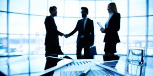 الصفقات العمومية تستنزف اكثر من خمسين مليار درهم ومختصون يوضحون الصفقات العمومية تستنزف اكثر من خمسين مليار درهم ومختصون يوضحون