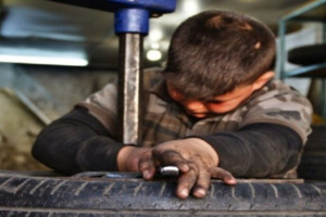 المندوبية السامية للتخطيط : ستة أطفال مشتغلين من أصل عشرة يزاولون أشغالا خطيرة المندوبية السامية للتخطيط : ستة أطفال مشتغلين من أصل عشرة يزاولون أشغالا خطيرة