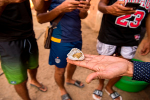 الدار البيضاء : حملة أمنية تُطيح بمروّجي المخدّرات الدار البيضاء : حملة أمنية تُطيح بمروّجي المخدّرات