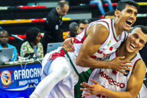 المنتخب الوطني المحلي لكرة السلة يتوج بطلا لإفريقيا ويرفع كأس أمم إفريقيا للمحليين بأنغولا المنتخب الوطني المحلي لكرة السلة يتوج بطلا لإفريقيا ويرفع كأس أمم إفريقيا للمحليين بأنغولا