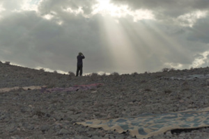 تتويج الفيلم المغربي “شظايا السماء” بجائزة أفضل فيلم عربي وثائقي طويل تتويج الفيلم المغربي “شظايا السماء” بجائزة أفضل فيلم عربي وثائقي طويل