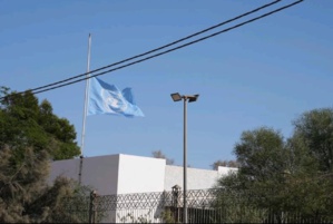 زلزال الحوز.. بعثة المينورسو بالعيون تنكس أعلامها تضامنا مع الضحايا زلزال الحوز.. بعثة المينورسو بالعيون تنكس أعلامها تضامنا مع الضحايا