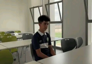 فريق الرجاء البيضاوي يتكفل بأحد الاطفال ضحايا الزلزال فريق الرجاء البيضاوي يتكفل بأحد الاطفال ضحايا الزلزال