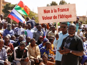 بوركينا فاسو تطرد الملحق العسكري الفرنسي