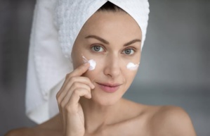 هل العناية الخارجية بالبشرة كافية للحفاظ على جمالها؟ هل العناية الخارجية بالبشرة كافية للحفاظ على جمالها؟