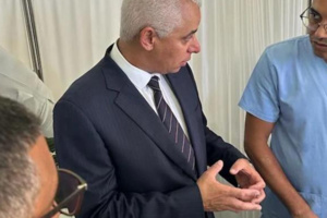 55 ألف متبرع بالدم لضحايا الزلزال والحكومة تزود المناطق المنكوبة بـ800 طن من الأدوية 55 ألف متبرع بالدم لضحايا الزلزال والحكومة تزود المناطق المنكوبة بـ800 طن من الأدوية