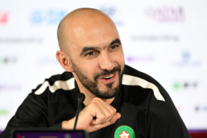 وليد الركراكي يثني على أداء الكعبي ويدافع عن حكيمي والنصيري وليد الركراكي يثني على أداء الكعبي ويدافع عن حكيمي والنصيري