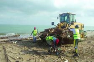 تعبئة فرق راديج لإعادة التزويد بالماء والكهرباء بالمناطق المتضررة من زلزال الحوز تعبئة فرق راديج لإعادة التزويد بالماء والكهرباء بالمناطق المتضررة من زلزال الحوز