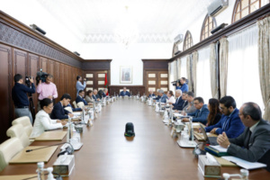 رئيس الحكومة يترأس الاجتماع السادس للجنة البين وزارية المكلفة ببرنامج إعادة البناء والتأهيل العام للمناطق المتضررة من زلزال الحوز رئيس الحكومة يترأس الاجتماع السادس للجنة البين وزارية المكلفة ببرنامج إعادة البناء والتأهيل العام للمناطق المتضررة من زلزال الحوز