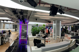 “بلينكس”.. منصة إعلامية في دبي تراهن على الشباب وأسلوب “غير تقليدي” “بلينكس”.. منصة إعلامية في دبي تراهن على الشباب وأسلوب “غير تقليدي”