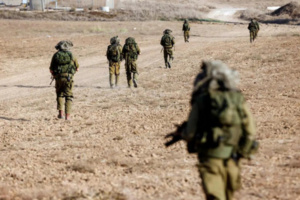 محللون إسرائيليون يوضحون أسباب تأجيل إسرائيل العملية البرية في غزة محللون إسرائيليون يوضحون أسباب تأجيل إسرائيل العملية البرية في غزة