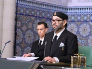 صاحب الجلالة الملك محمد السادس يوجه خطابا ساميا إلى الأمة بمناسبة الذكرى الثامنة والأربعين للمسيرة الخضراء صاحب الجلالة الملك محمد السادس يوجه خطابا ساميا إلى الأمة بمناسبة الذكرى الثامنة والأربعين للمسيرة الخضراء