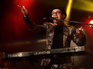 بوشناق: لن أطلق أغنيتي الجديدة في ظل أحداث فلسطين بوشناق: لن أطلق أغنيتي الجديدة في ظل أحداث فلسطين