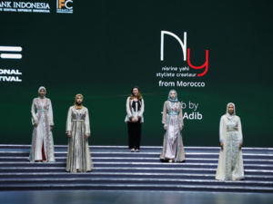 نسرين ياحي تمثل المغرب في عرض أزياء عالمي بإندونيسيا نسرين ياحي تمثل المغرب في عرض أزياء عالمي بإندونيسيا