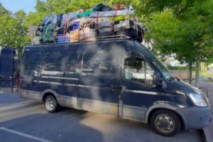 الجمارك توقف إدخال ” الخردة” من الأجهزة المنزلية والأثاث والأغطية إلى المغرب الجمارك توقف إدخال ” الخردة” من الأجهزة المنزلية والأثاث والأغطية إلى المغرب