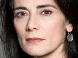 هيام عباس: تعلمت اللهجة المغربية بفضل دوري في «علي ربيعة والآخرون» هيام عباس: تعلمت اللهجة المغربية بفضل دوري في «علي ربيعة والآخرون»