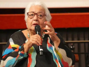 إيزة جنيني.. مخرجة مغربية متفردة أعمالها حبلى بالعواطف إيزة جنيني.. مخرجة مغربية متفردة أعمالها حبلى بالعواطف