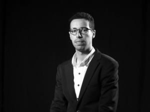 أشرف الحساني يكتب: أسماء المدير.. سأسمّيك وردة أشرف الحساني يكتب: أسماء المدير.. سأسمّيك وردة