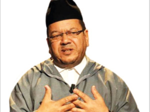 مصطفى بنحمزة: الإسلام يرفض العنف ويدعو إلى الرحمة والمودة في كل المعاملات مصطفى بنحمزة: الإسلام يرفض العنف ويدعو إلى الرحمة والمودة في كل المعاملات