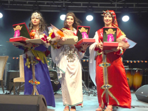 طالبة «تفراوتية» تحصد لقب ملكة جمال الأمازيغ 2974 طالبة «تفراوتية» تحصد لقب ملكة جمال الأمازيغ 2974