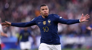 مبابي يقرر الرحيل عن باريس سان جيرمان..وهذه وجهته مبابي يقرر الرحيل عن باريس سان جيرمان..وهذه وجهته