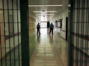 إدارة سجن «عكاشة» تكشف حقيقة تعرض «إسكوبار الصحراء» لمحاولتي قتل إدارة سجن «عكاشة» تكشف حقيقة تعرض «إسكوبار الصحراء» لمحاولتي قتل