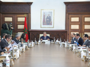 اللجنة الوطنية للاستثمارات تصادق على 4 مشاريع وملحق اتفاقية واحد بقيمة 36,4 مليار درهم اللجنة الوطنية للاستثمارات تصادق على 4 مشاريع وملحق اتفاقية واحد بقيمة 36,4 مليار درهم