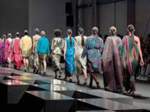 Fashion Week : أبرز الصيحات التي خطفت الأنظار في أسبوع دبي للموضة