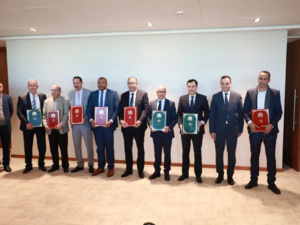 بنموسى يسلم نقابات التعليم النظام الأساسي النهائي ويؤجل حل ملف التوقيفات بنموسى يسلم نقابات التعليم النظام الأساسي النهائي ويؤجل حل ملف التوقيفات