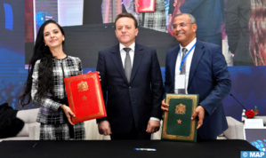 سلامة طرقية: توقيع اتفاقيتين بين (نارسا) ومكتب التكوين المهني وإنعاش الشغل لتعزيز كفاءة مدربي تعليم السياقة سلامة طرقية: توقيع اتفاقيتين بين (نارسا) ومكتب التكوين المهني وإنعاش الشغل لتعزيز كفاءة مدربي تعليم السياقة