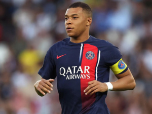 لويس إنريكي : «علينا أن نعتاد على اللعب من دون مبابي» لويس إنريكي : «علينا أن نعتاد على اللعب من دون مبابي»