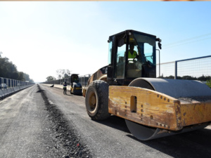 يهم السائقين.. توقف مؤقت لحركة السير بمحور طرقي بالمحمدية يهم السائقين.. توقف مؤقت لحركة السير بمحور طرقي بالمحمدية