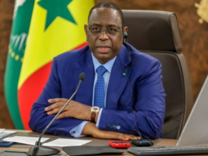 الرئيس السنغالي ماكي سال يحل الحكومة ويحدد موعدا للانتخابات الرئاسية